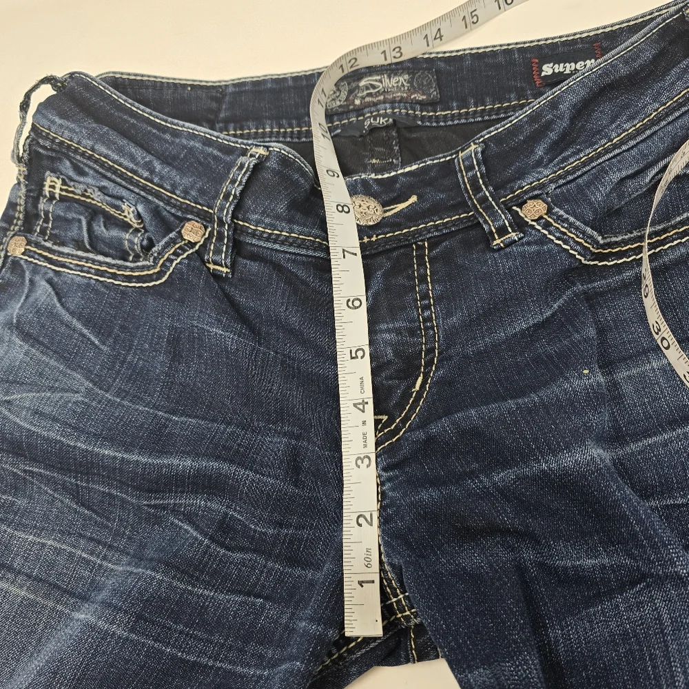 Silver Suki Mid Slim Bootcut Blue Jeans Women's 28X31‎ Super Stretch Dark Read.